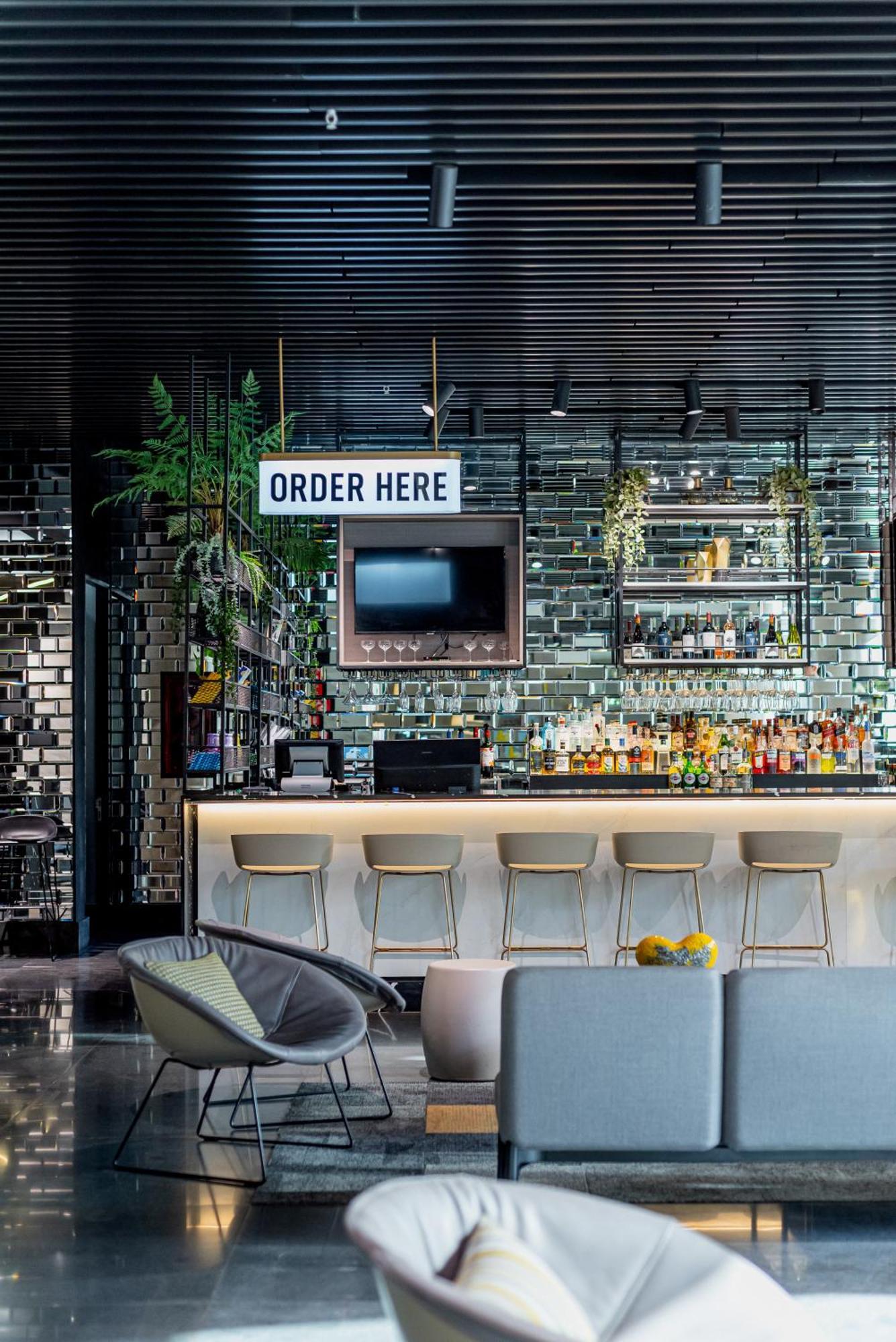 Ola Santiago Providencia, Tapestry Collection By Hilton Hotel Exterior foto